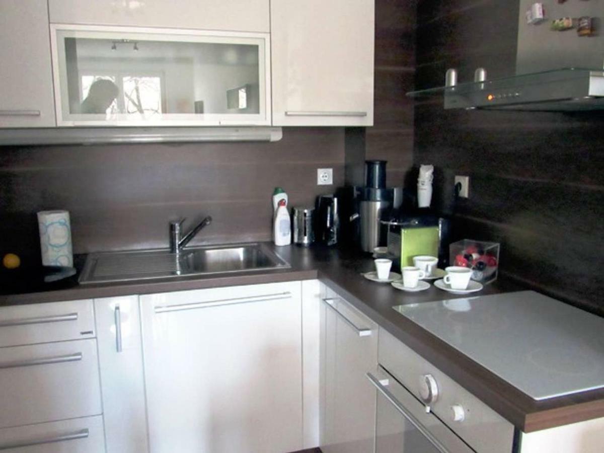 65 Square Meters Designer Apartment In Heart Of City - River View ! Park For Free Ni 外观 照片