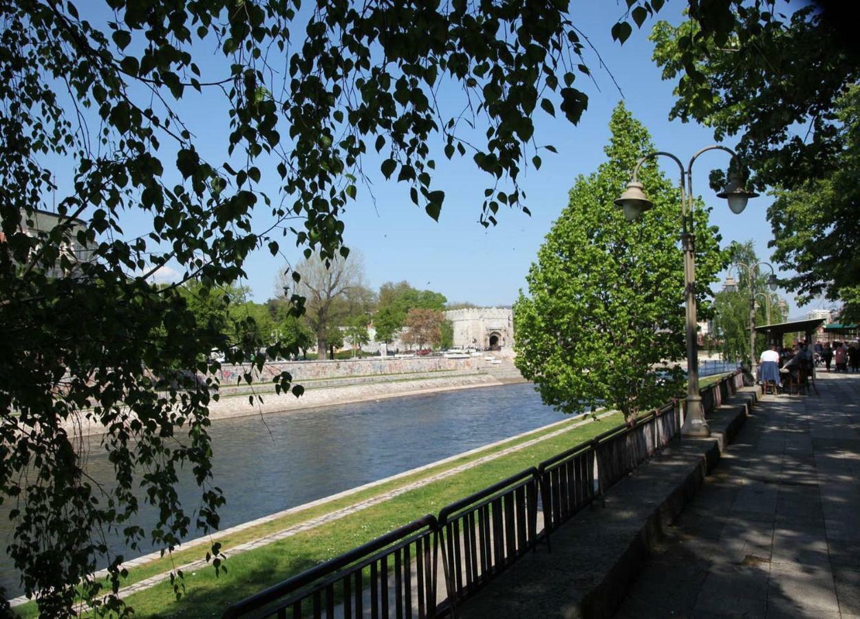 65 Square Meters Designer Apartment In Heart Of City - River View ! Park For Free Ni 外观 照片