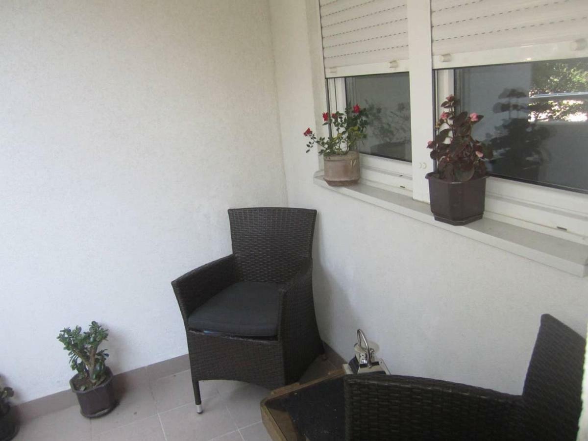 65 Square Meters Designer Apartment In Heart Of City - River View ! Park For Free Ni 外观 照片