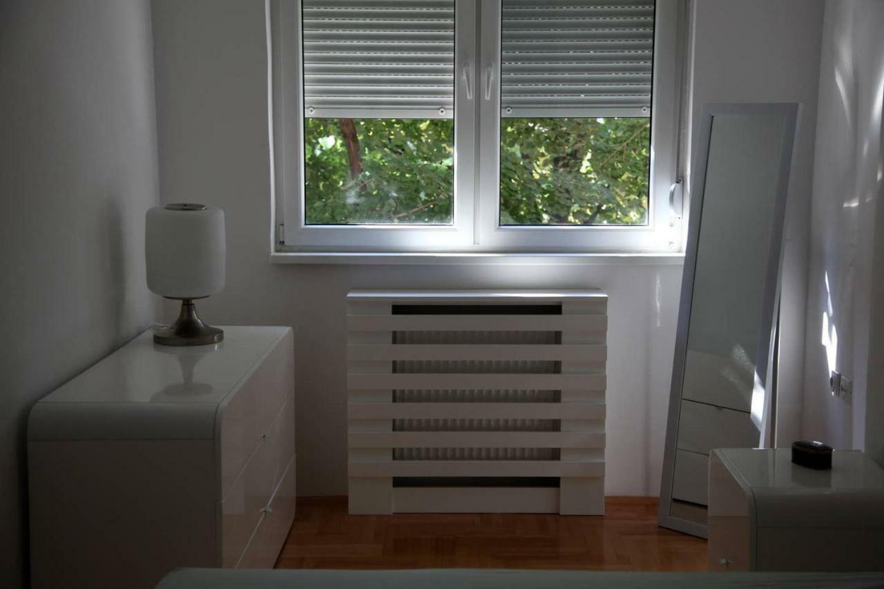 65 Square Meters Designer Apartment In Heart Of City - River View ! Park For Free Ni 外观 照片