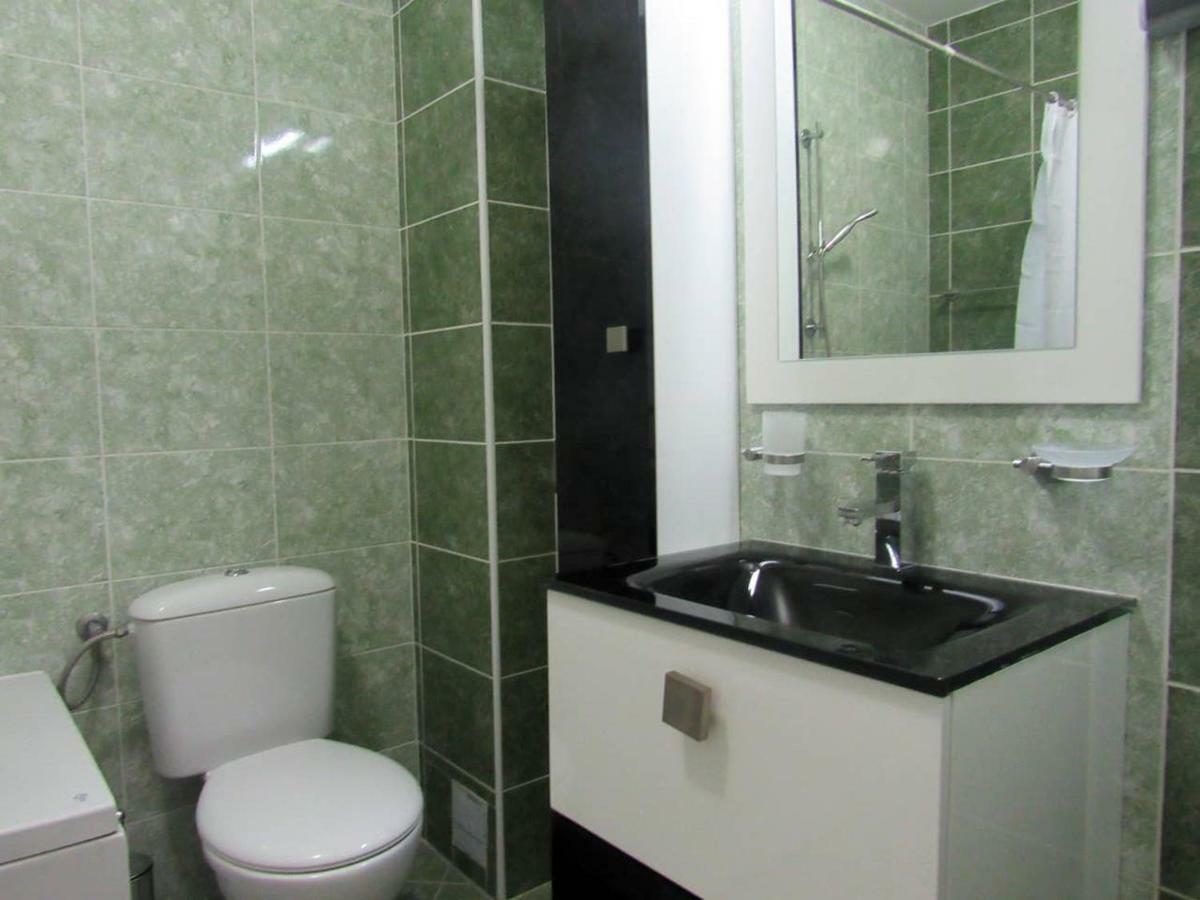 65 Square Meters Designer Apartment In Heart Of City - River View ! Park For Free Ni 外观 照片