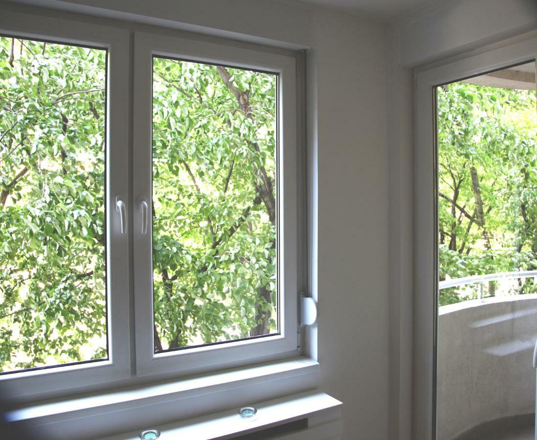 65 Square Meters Designer Apartment In Heart Of City - River View ! Park For Free Ni 外观 照片